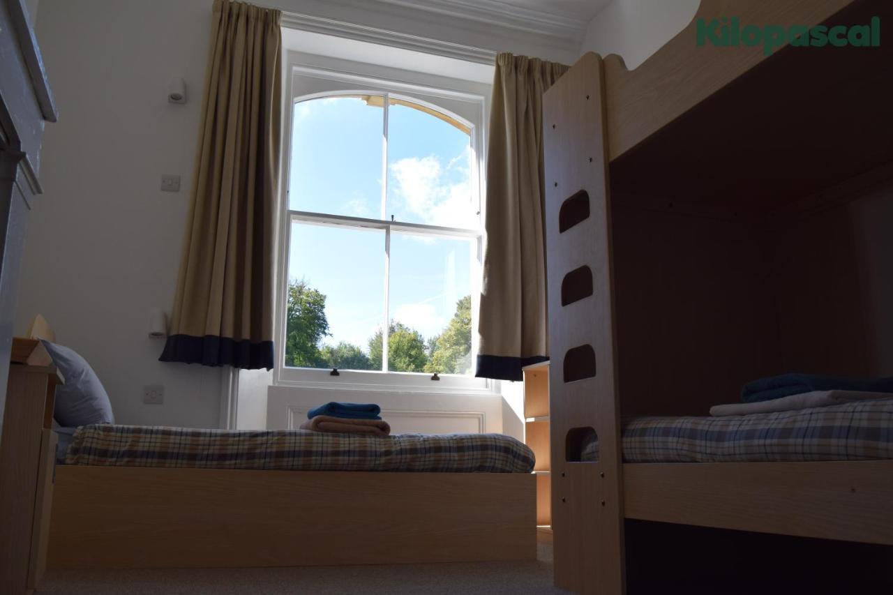 FSC Juniper Hall Ostello Mickleham Esterno foto