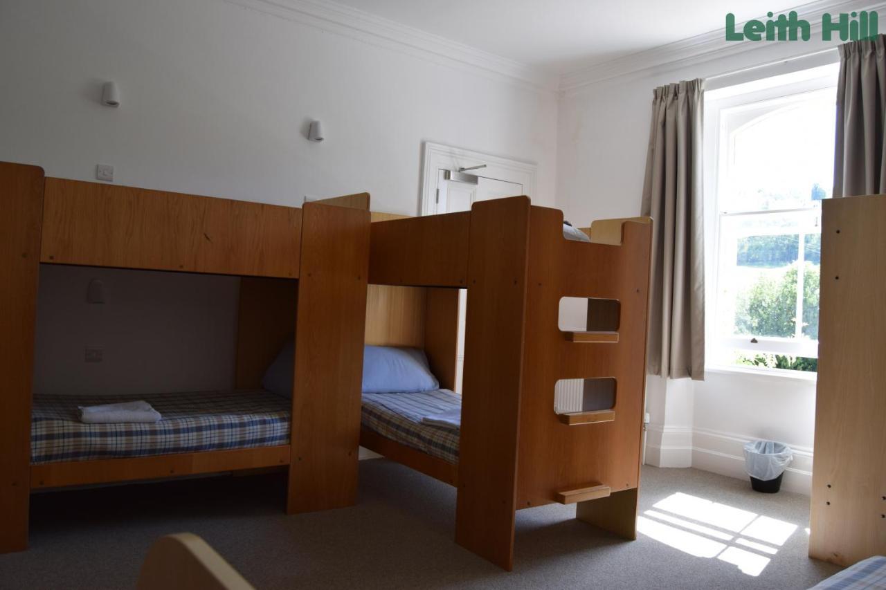 FSC Juniper Hall Ostello Mickleham Esterno foto