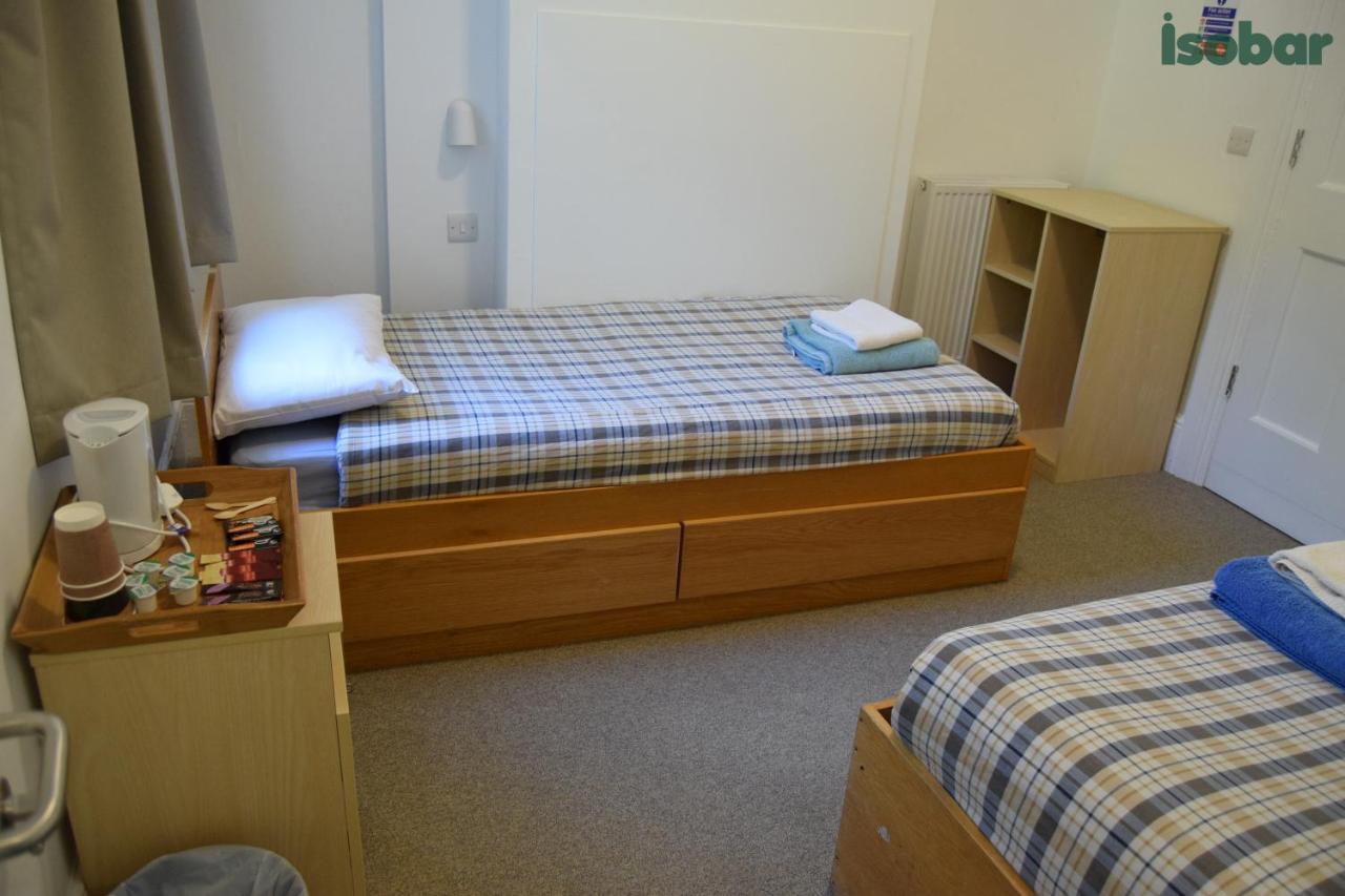 FSC Juniper Hall Ostello Mickleham Esterno foto